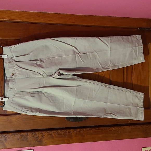 Men's Timber Creek by Wranger Khaki Dress Pants. Size 38X30. - Picture 1 of 4